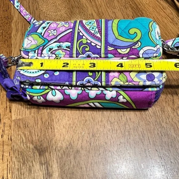 Vera Bradley “Heather” All in One Crossbody Bag (Retired pattern) - Picture 6 of 8